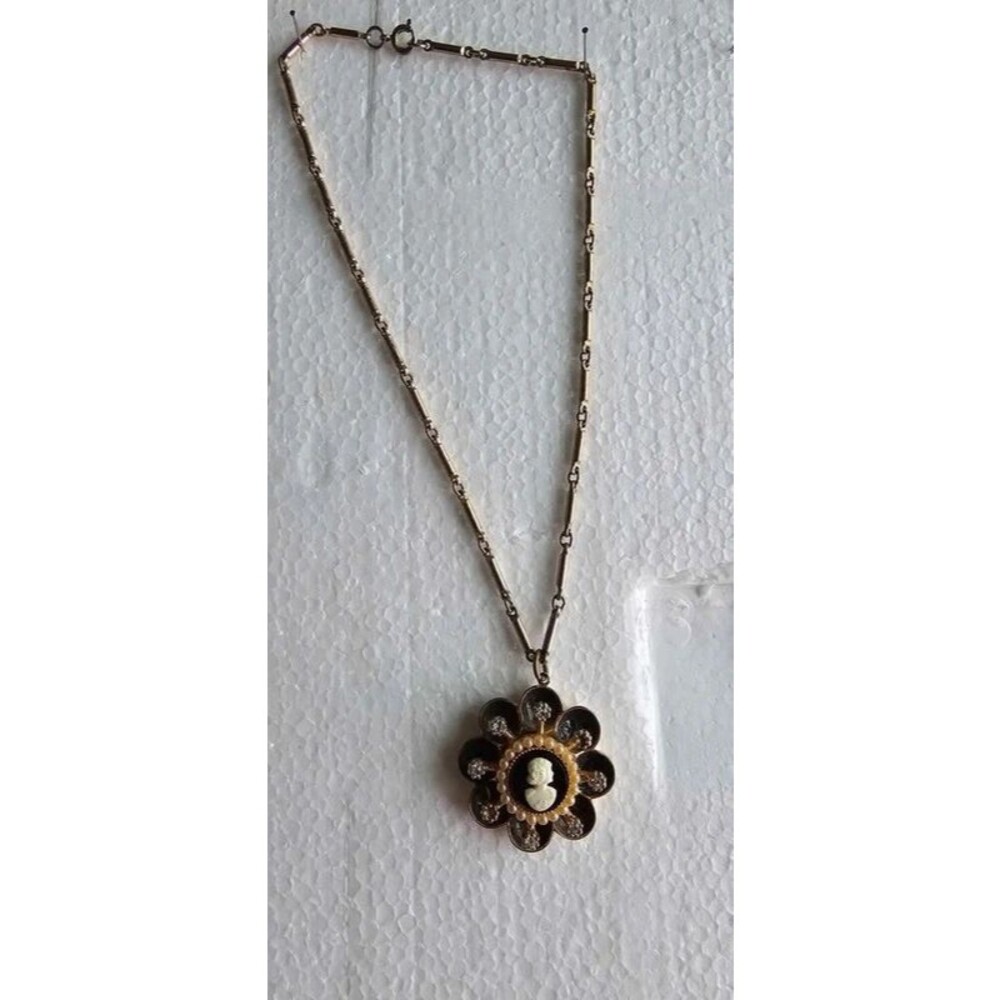 Vintage Coro Cameo Necklace